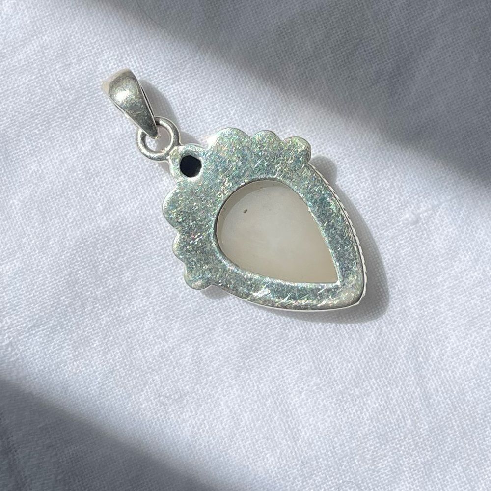 Sugar Druzy & Black Onyx Pendant in Solid 925 Sterling Silver - Picture 2 of 3